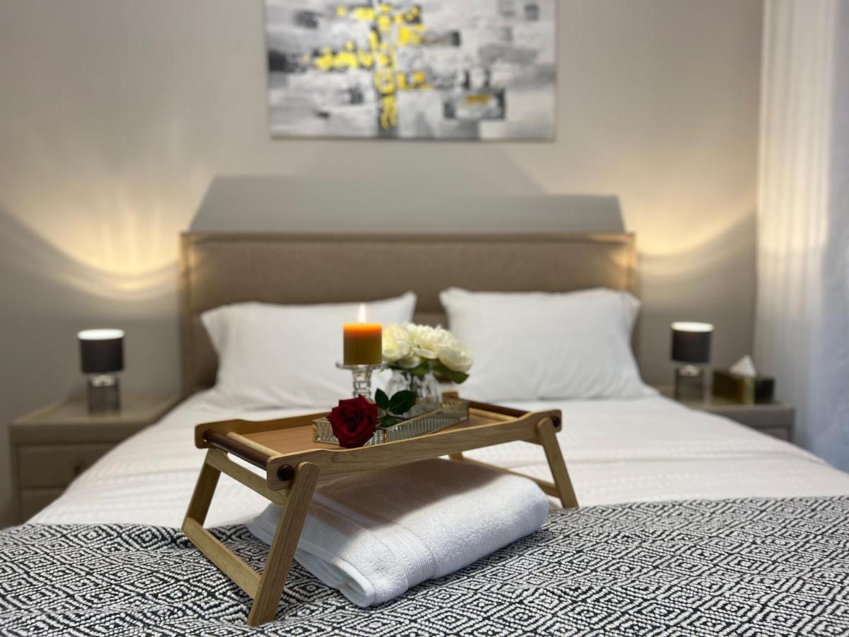 Stylish Apartment With A Jacuzzi مسقط المظهر الخارجي الصورة