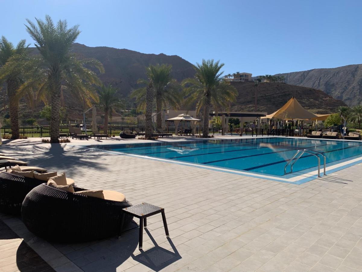 Stylish Apartment With A Jacuzzi مسقط المظهر الخارجي الصورة
