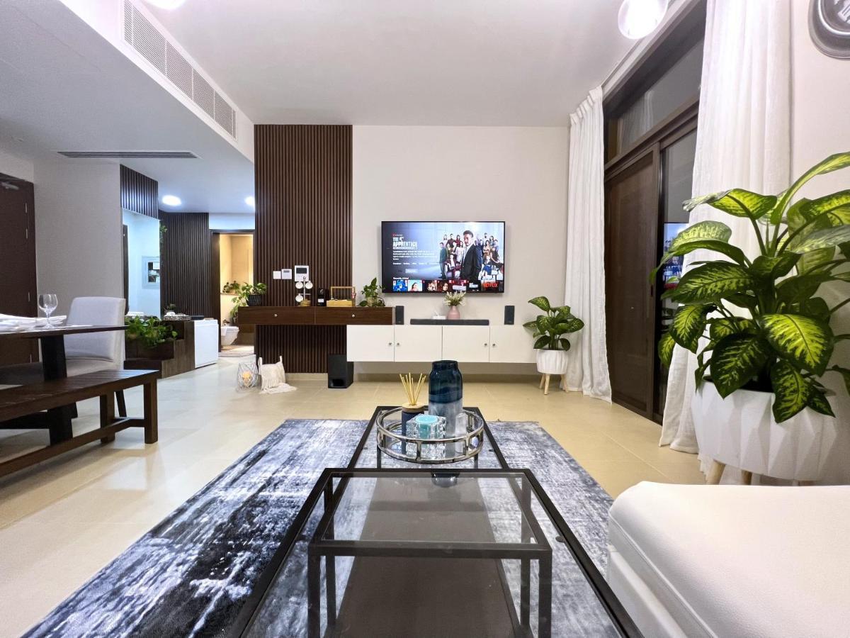 Stylish Apartment With A Jacuzzi مسقط المظهر الخارجي الصورة